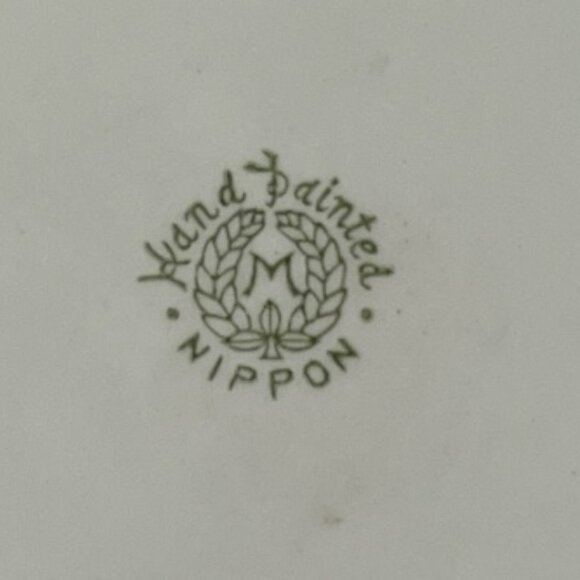 Antique Hand-Painted Nippon Porcelain Saucer, 7" – Moriage Gold Trim, Black & Fl - Picture 4 of 4